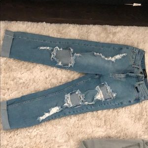 Akira destroyed jeans